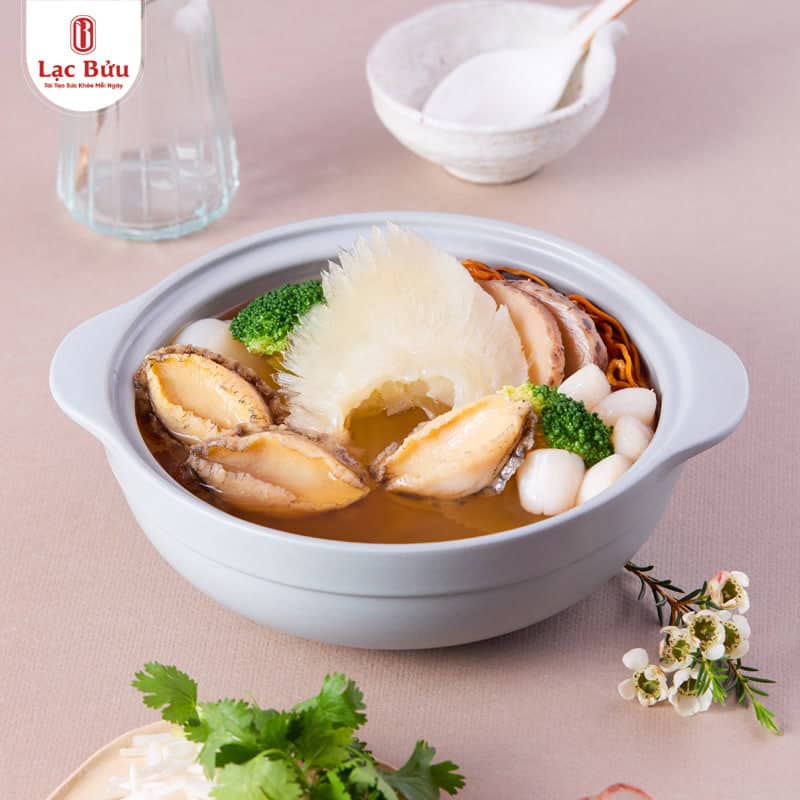Sau 1 năm làm việc, đã học được cách nấu súp vi cá mập của nhà hàng Lạc Bửu 4